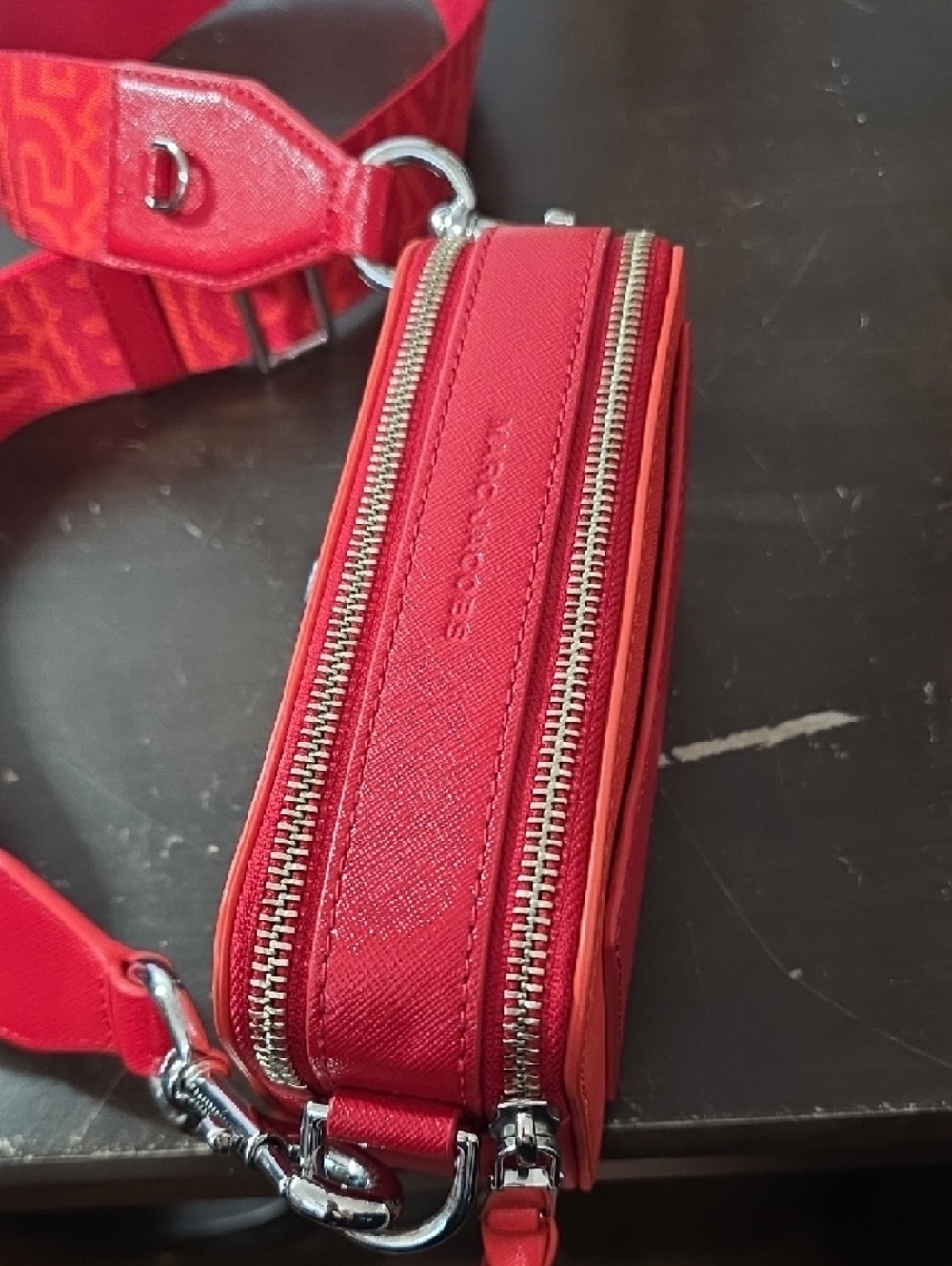 Marc Jacobs Red Saffiano Camera Crossbody with Logo Strap - Picture 4 of 5